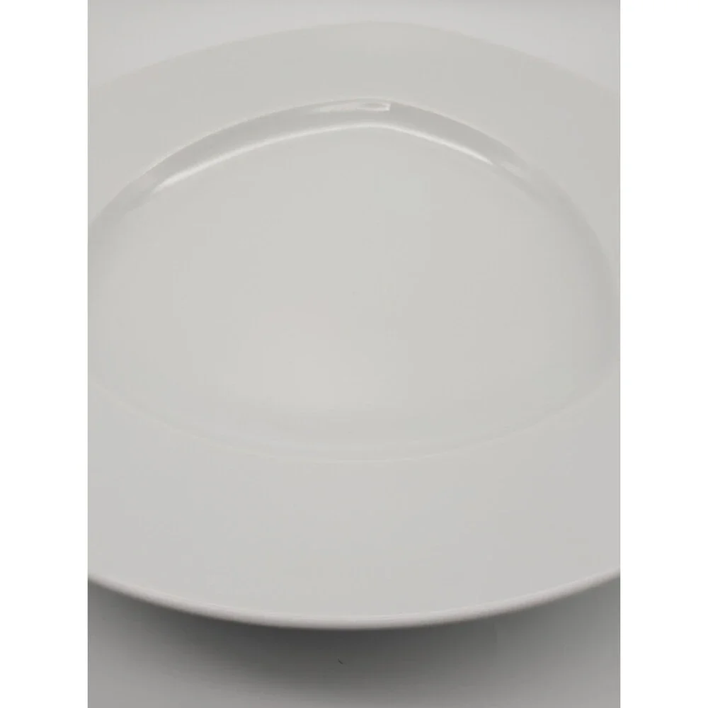 5 Crate & Barrel Soft Triangle Plates White Large 12